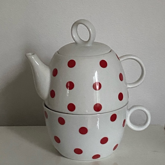 Polka dots teapot and teacup - Picture 2 of 4